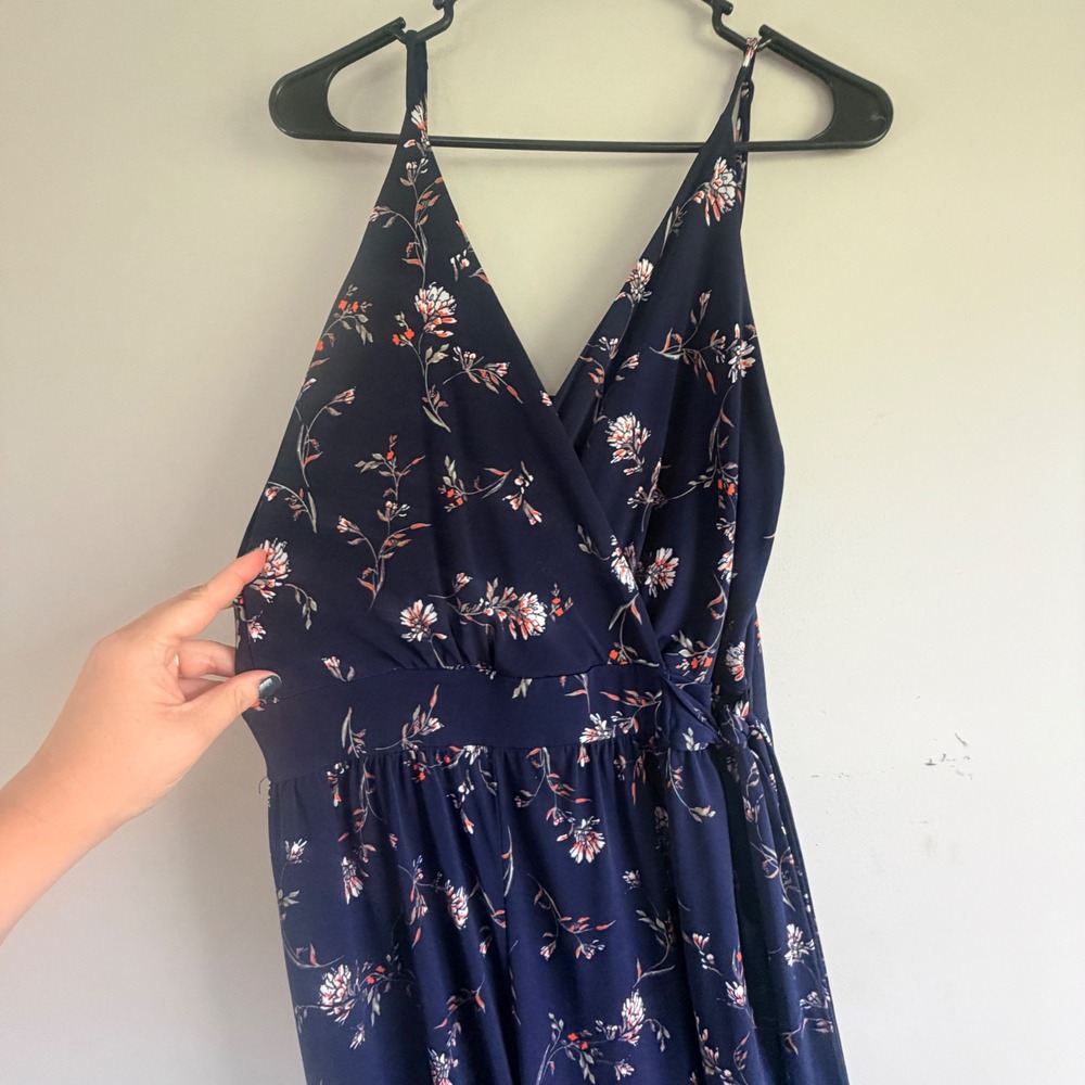 Kaileigh Floral Surplice Jumpsuit Womens XL Navy Blue‎ Stretch Flowy Cottagecore - Picture 2 of 9